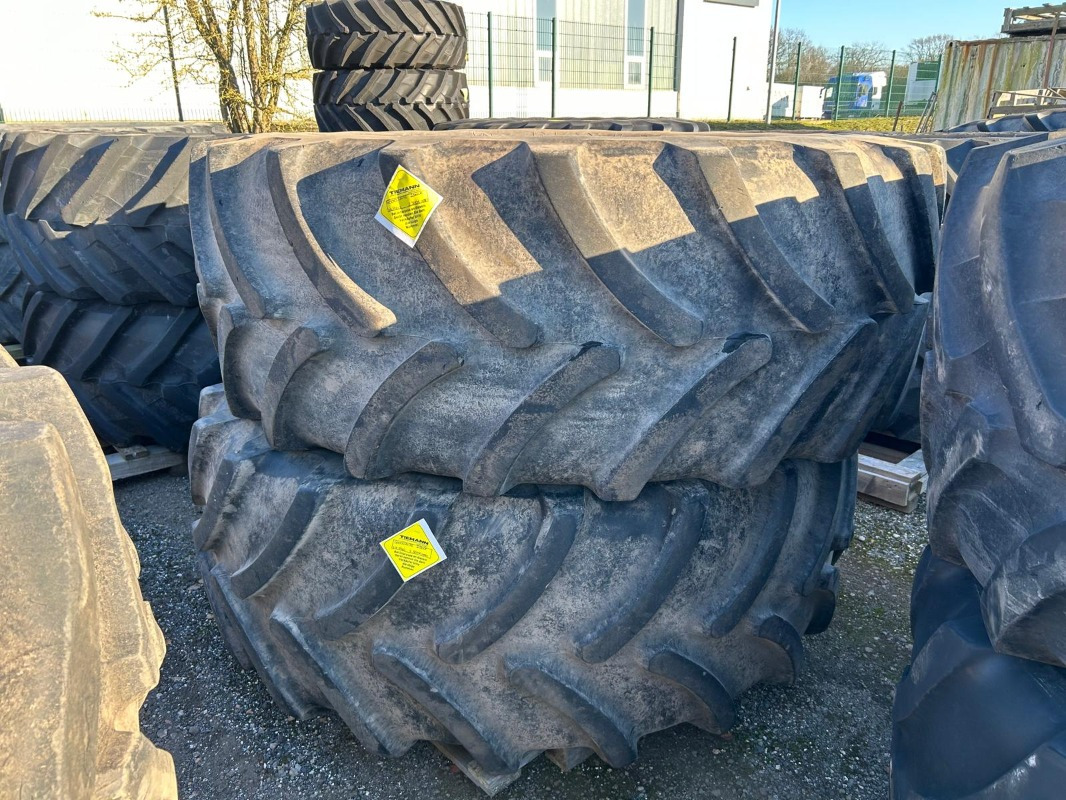 Firestone 710/70R42 - Rehvid ja veljed - Põllutööseade: pilt 1 Firestone 710/70R42 - Rehvid ja veljed - Põllutööseade: pilt 1