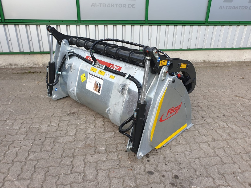 Fliegl SILOGREIFSCHAUFEL - Esilaadur traktorile: pilt 4 Fliegl SILOGREIFSCHAUFEL - Esilaadur traktorile: pilt 4