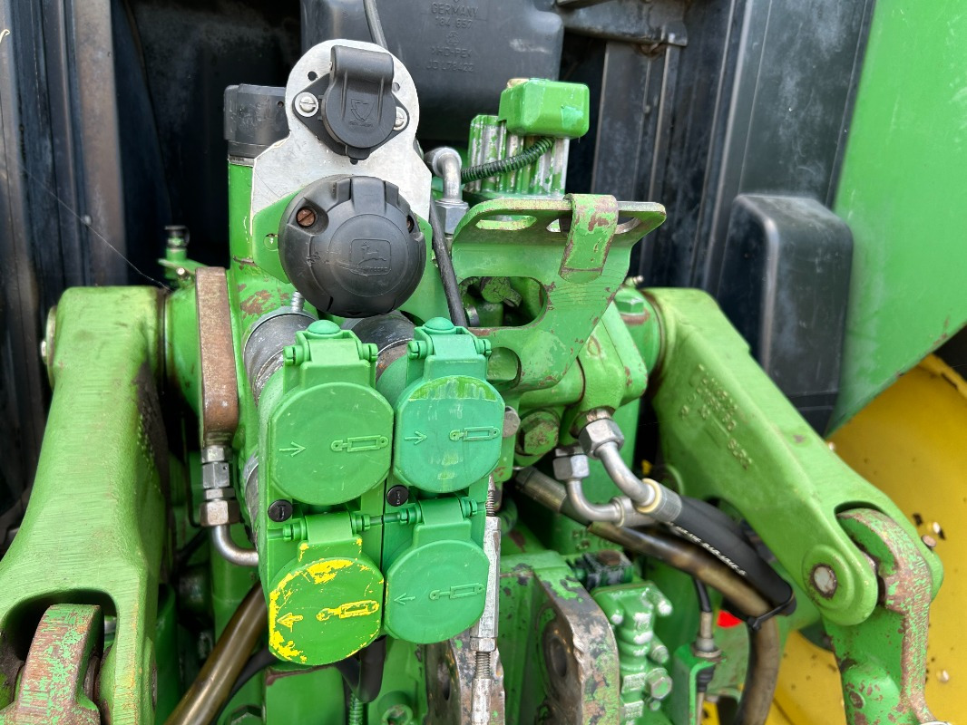 John Deere 6110 - Traktor: pilt 5 John Deere 6110 - Traktor: pilt 5