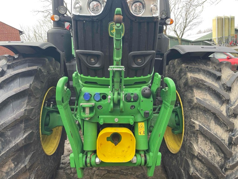 John Deere 6R 250 - Traktor: pilt 4 John Deere 6R 250 - Traktor: pilt 4