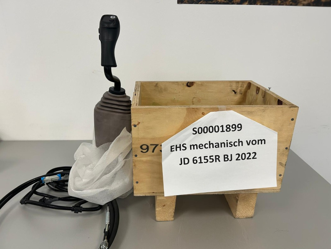 John Deere Einhebelsteuergerät mechanisch vom 6155R - Hüdraulika - Põllutööseade: pilt 1 John Deere Einhebelsteuergerät mechanisch vom 6155R - Hüdraulika - Põllutööseade: pilt 1