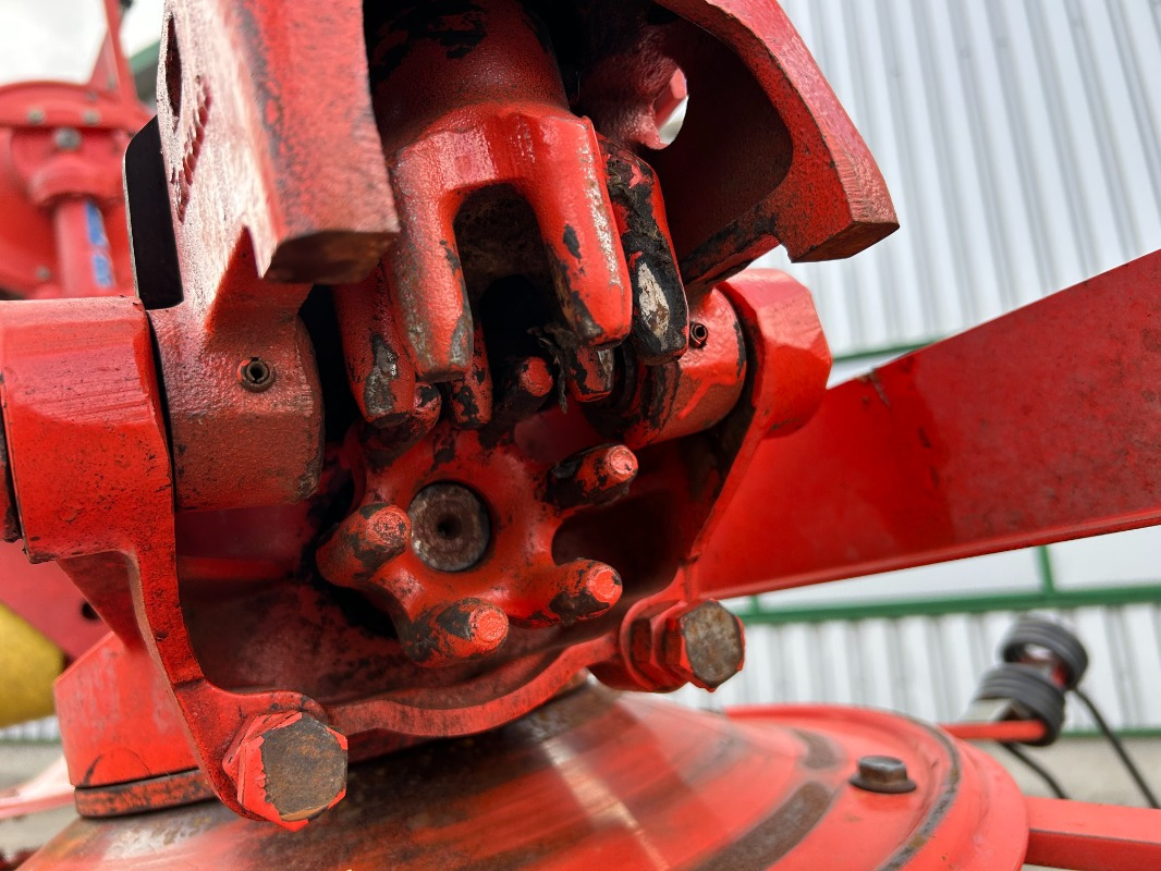 Kuhn GF 5001 MH - Kaarutaja/ Reha: pilt 3 Kuhn GF 5001 MH - Kaarutaja/ Reha: pilt 3