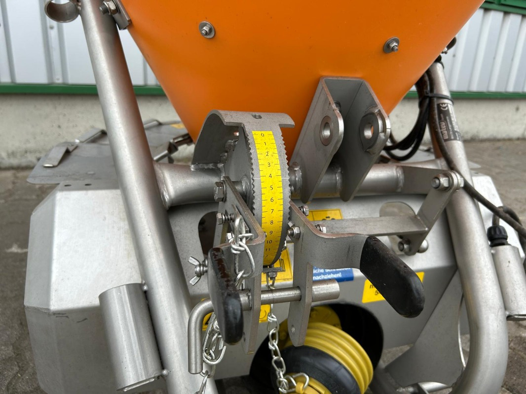 Matev SPR-H/M 125 IX - Liiva-/ Soolajaotur: pilt 5 Matev SPR-H/M 125 IX - Liiva-/ Soolajaotur: pilt 5