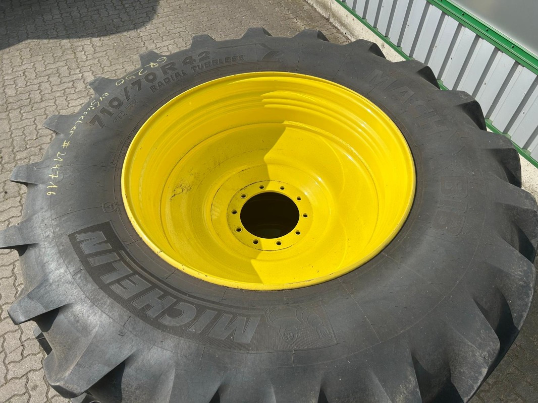 Michelin Kompletträder 710/70R42 600/70R30 - Rehv - Põllutööseade: pilt 5 Michelin Kompletträder 710/70R42 600/70R30 - Rehv - Põllutööseade: pilt 5