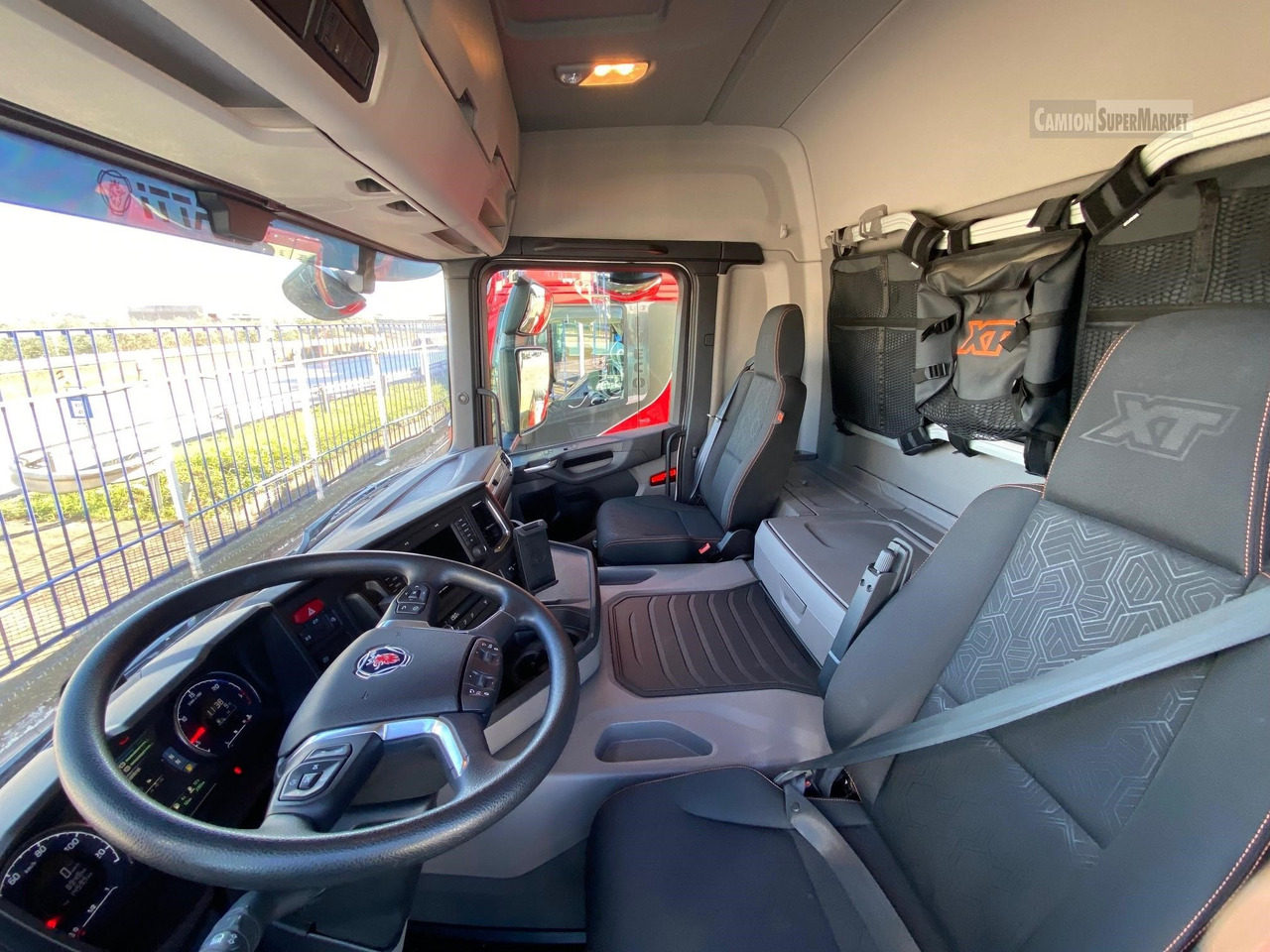 Interior photo 1: Kallurauto SCANIA G500 XT