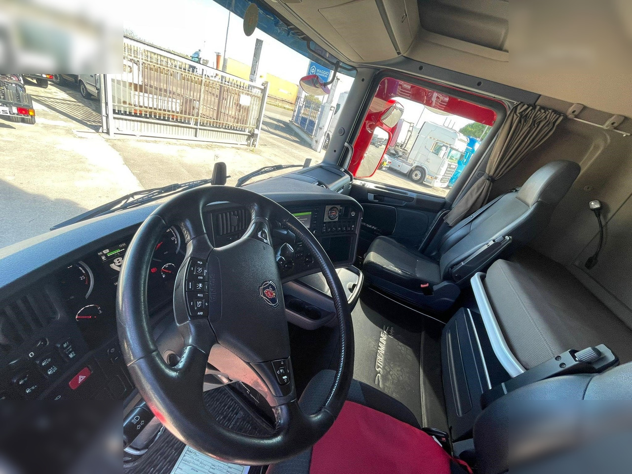 SCANIA R580 - Konteinerveduk/ Tõstukiga veoauto: pilt 5 SCANIA R580 - Konteinerveduk/ Tõstukiga veoauto: pilt 5