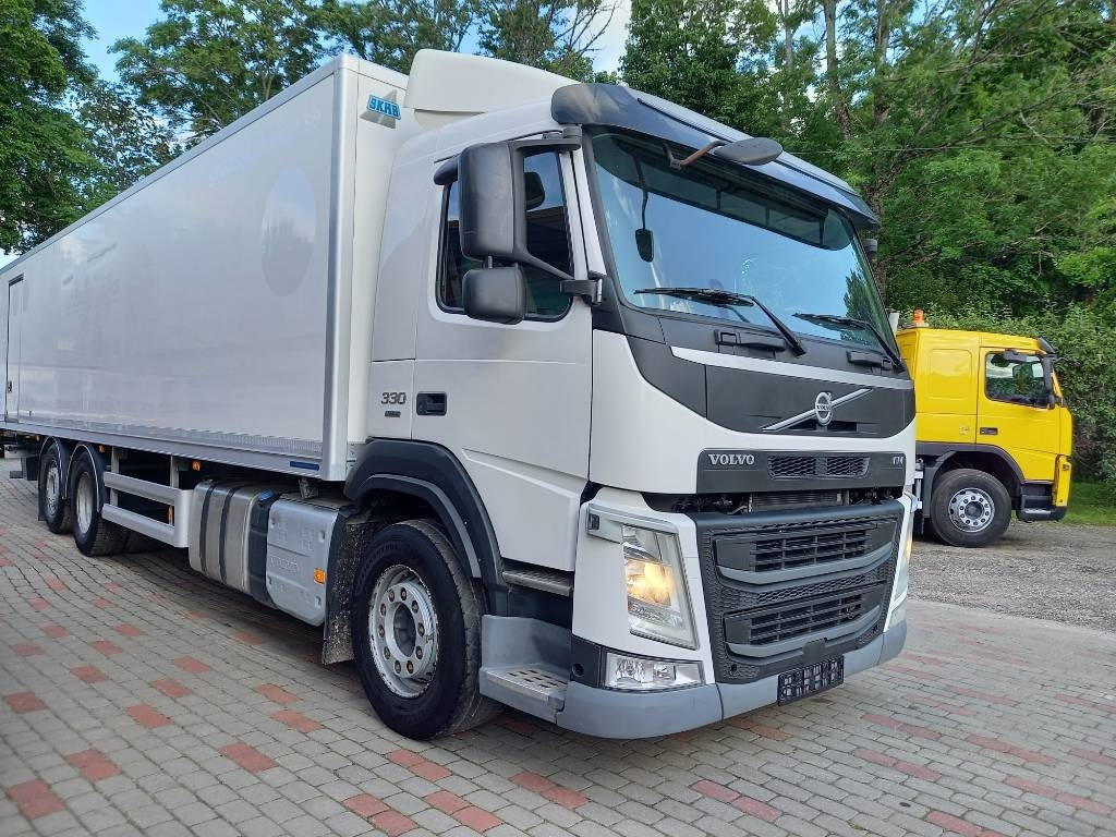 Volvo FM 330, 6x2, CARRIER SUPRA 950 U - Külmutiga veoauto: pilt 5 Volvo FM 330, 6x2, CARRIER SUPRA 950 U - Külmutiga veoauto: pilt 5