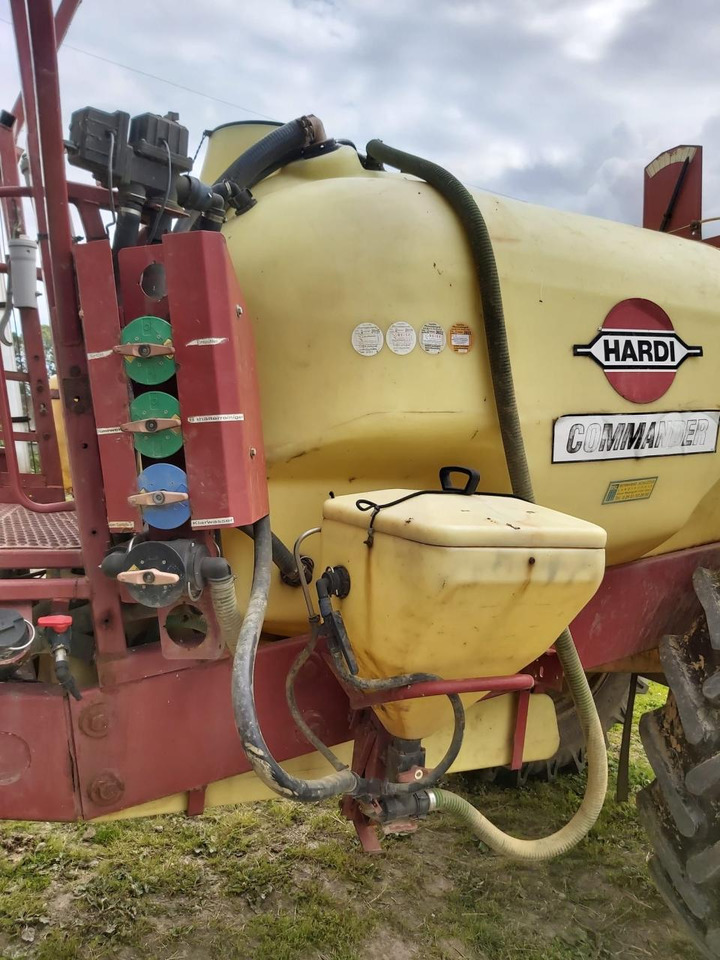Hardi Commander 4200 - Järelveetav pritsija: pilt 4 Hardi Commander 4200 - Järelveetav pritsija: pilt 4