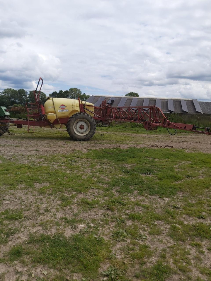 Hardi Commander 4200 - Järelveetav pritsija: pilt 3 Hardi Commander 4200 - Järelveetav pritsija: pilt 3