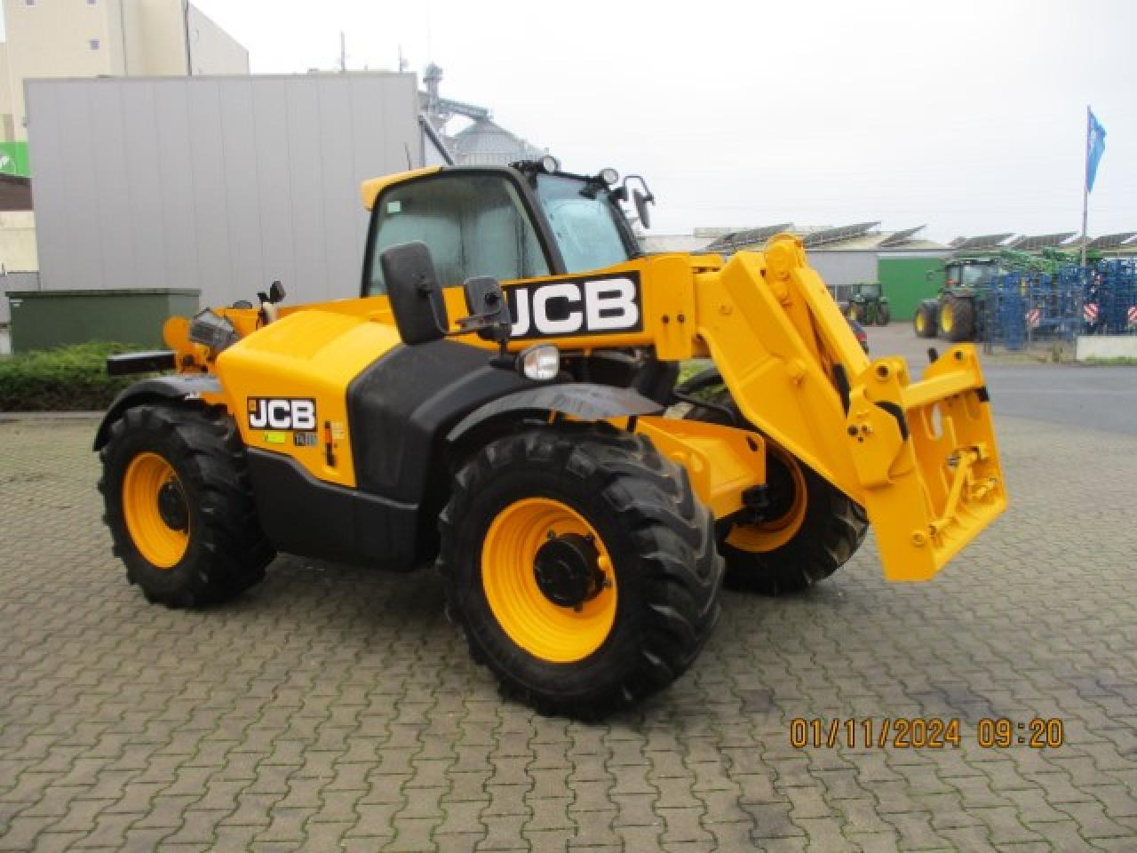 Teleskooplaadur JCB 531-70 Agri: pilt 7