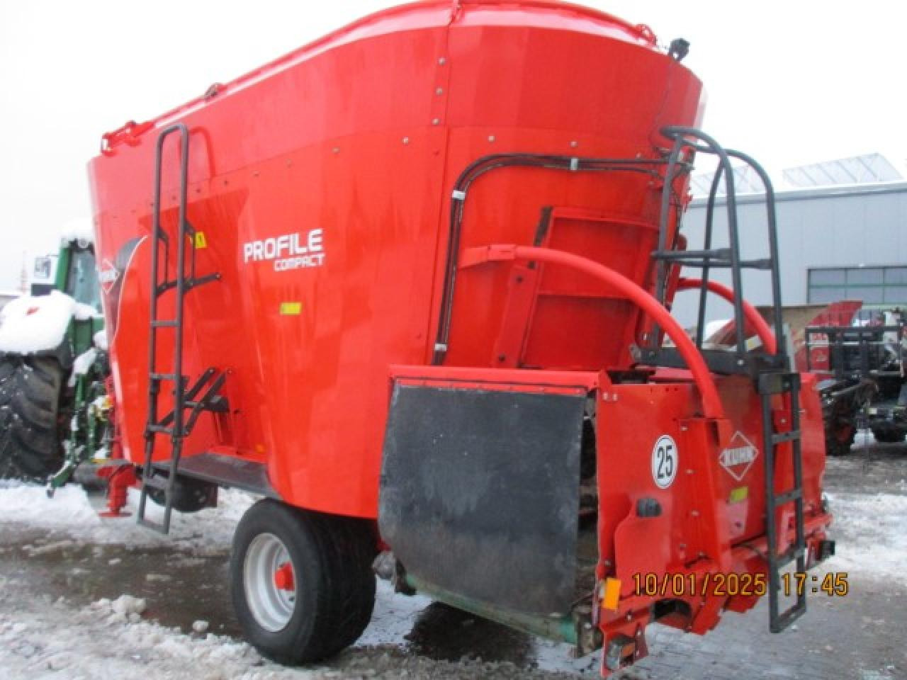Kuhn Profile 2080 Compact - Söödasegamisvanker: pilt 2 Kuhn Profile 2080 Compact - Söödasegamisvanker: pilt 2