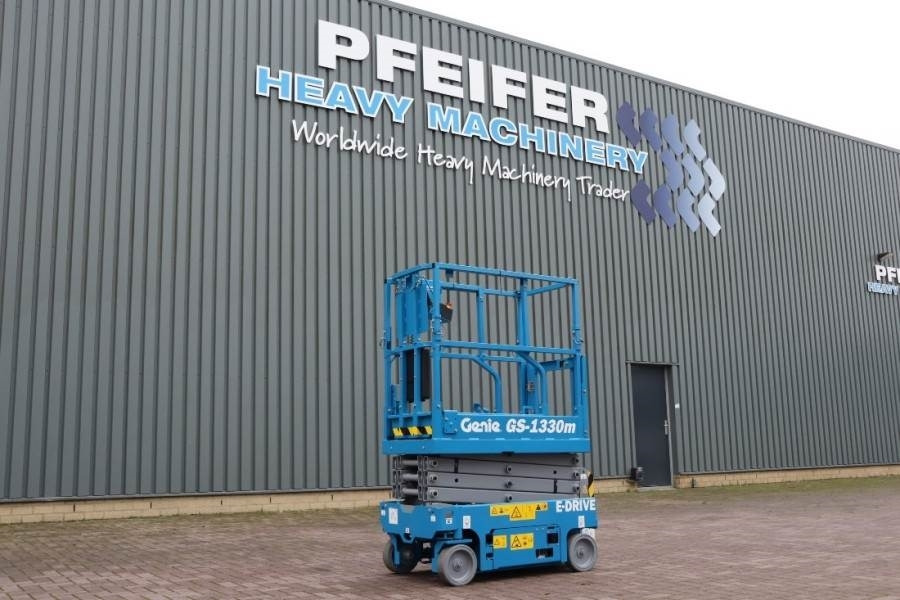 Genie GS1330M ALL-ELECTRIC DC DRIVE, 5.9M WORKING HEIGHT - Käärlift: pilt 2 Genie GS1330M ALL-ELECTRIC DC DRIVE, 5.9M WORKING HEIGHT - Käärlift: pilt 2