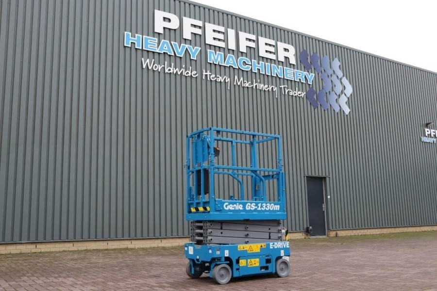 Genie GS1330M All-Electric DC Drive, 5.9m Working Height - Käärlift: pilt 2 Genie GS1330M All-Electric DC Drive, 5.9m Working Height - Käärlift: pilt 2
