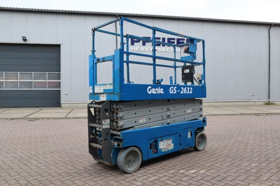 Genie GS2632 Electric, Working Height 10m, 227kg Capacit - Käärlift: pilt 3 Genie GS2632 Electric, Working Height 10m, 227kg Capacit - Käärlift: pilt 3