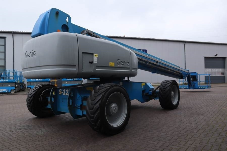 Genie S125 Diesel, 4x4x4 Drive, 40.1m Working Height, 24 - Teleskooppoom: pilt 2 Genie S125 Diesel, 4x4x4 Drive, 40.1m Working Height, 24 - Teleskooppoom: pilt 2