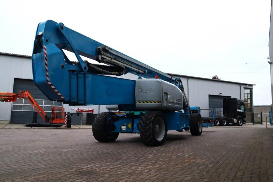 Genie ZX135/70 Diesel, 4x4x4 Drive, 43m Lifting Height,  - Liigendpoom: pilt 2 Genie ZX135/70 Diesel, 4x4x4 Drive, 43m Lifting Height,  - Liigendpoom: pilt 2