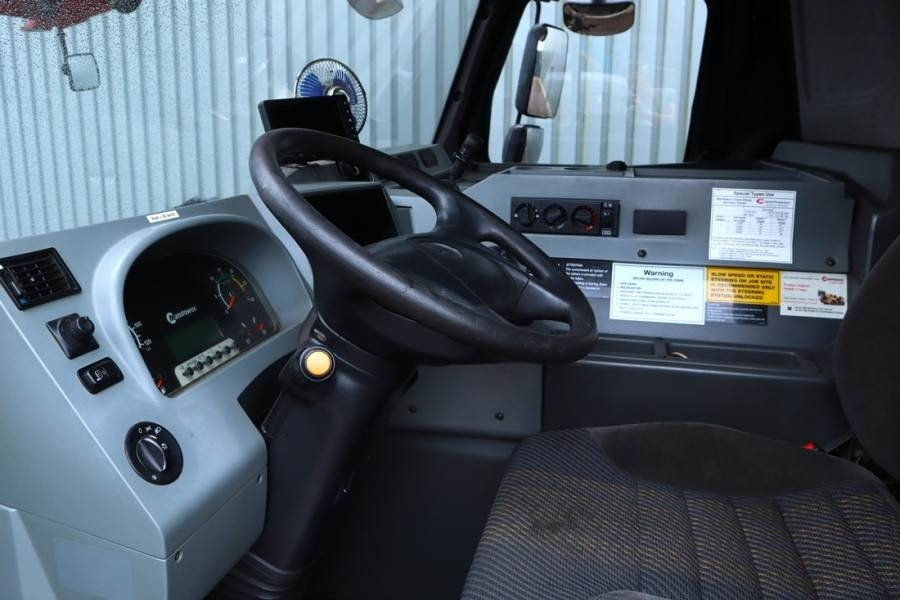 Grove GMK3060 Diesel, 6x6x6 Drive, 60t Capacity, 43m Mai - Maastikukraana: pilt 4 Grove GMK3060 Diesel, 6x6x6 Drive, 60t Capacity, 43m Mai - Maastikukraana: pilt 4