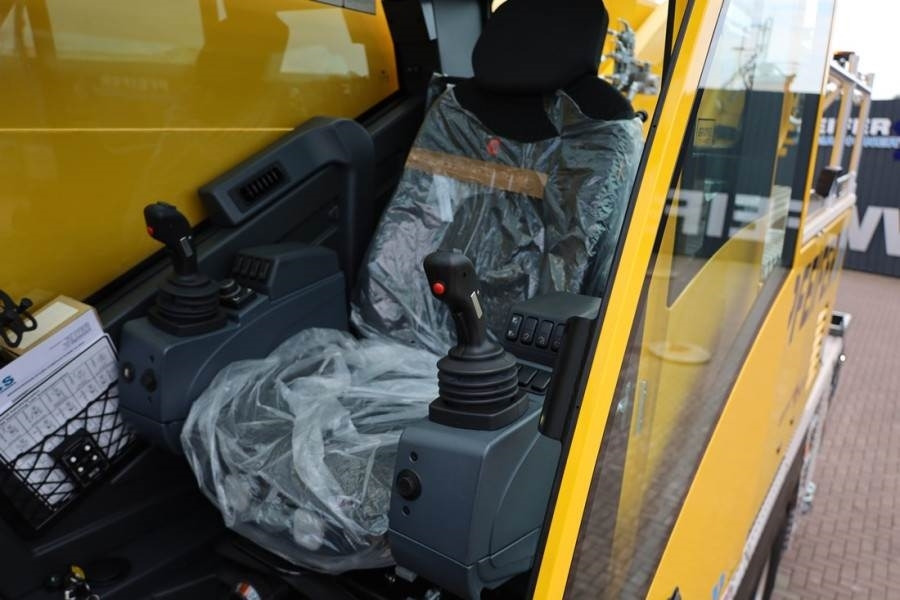 Grove GMK5250XL-1 Available For Rent, Dutch Registration - Maastikukraana: pilt 5 Grove GMK5250XL-1 Available For Rent, Dutch Registration - Maastikukraana: pilt 5