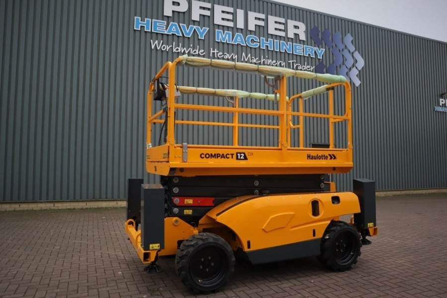 Haulotte Compact 12DX Valid Inspection, *Guarantee! Diesel, - Käärlift: pilt 1 Haulotte Compact 12DX Valid Inspection, *Guarantee! Diesel, - Käärlift: pilt 1