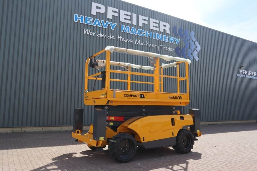 Haulotte Compact 12DX Valid Inspection, *Guarantee! Diesel, - Käärlift: pilt 1 Haulotte Compact 12DX Valid Inspection, *Guarantee! Diesel, - Käärlift: pilt 1