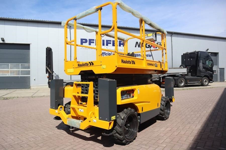 Haulotte Compact 12DX Valid Inspection, *Guarantee! Diesel, - Käärlift: pilt 2 Haulotte Compact 12DX Valid Inspection, *Guarantee! Diesel, - Käärlift: pilt 2