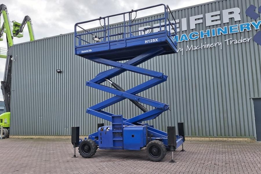 Haulotte H12SX Diesel, 4x4 Drive, 12m Working Height, 700kg - Käärlift: pilt 2 Haulotte H12SX Diesel, 4x4 Drive, 12m Working Height, 700kg - Käärlift: pilt 2