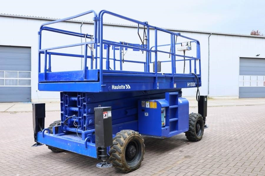 Haulotte H15SX Diesel, 4x4 Drive 15 Working Height, 500kg C - Käärlift: pilt 2 Haulotte H15SX Diesel, 4x4 Drive 15 Working Height, 500kg C - Käärlift: pilt 2