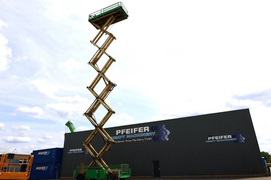 Holland Lift Megastar G-320DL30-4WDS/N Diesel, 4x4x4 Drive, 34m - Käärlift: pilt 3 Holland Lift Megastar G-320DL30-4WDS/N Diesel, 4x4x4 Drive, 34m - Käärlift: pilt 3