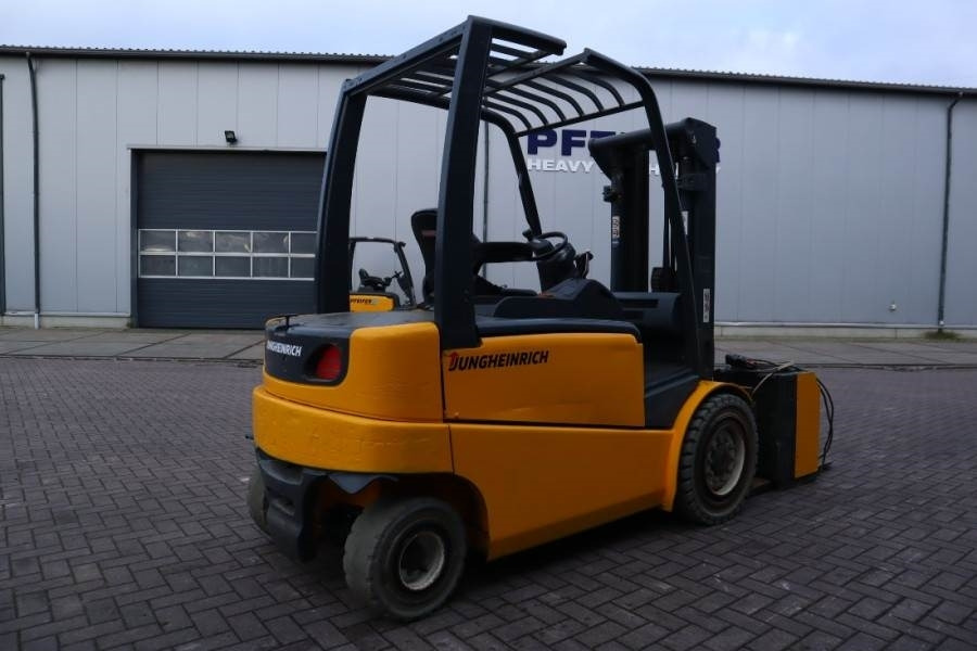 Jungheinrich EFG535 Electric, Lifting Height 4700mm, Freelift 1 - Diiseltõstuk: pilt 2 Jungheinrich EFG535 Electric, Lifting Height 4700mm, Freelift 1 - Diiseltõstuk: pilt 2