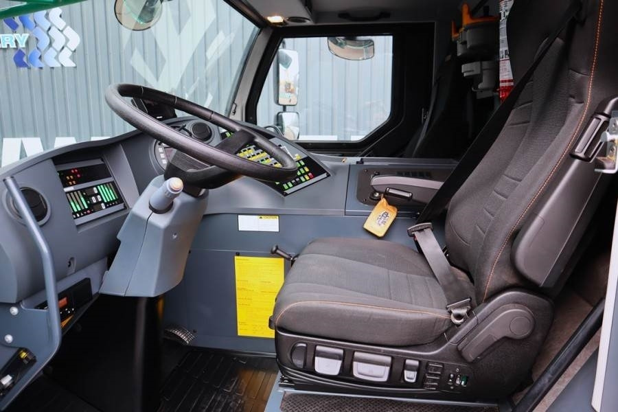 Liebherr LTM1050-3.1 6x6x6 Drive, VarioBase, 50t Capacity, - Maastikukraana: pilt 4 Liebherr LTM1050-3.1 6x6x6 Drive, VarioBase, 50t Capacity, - Maastikukraana: pilt 4