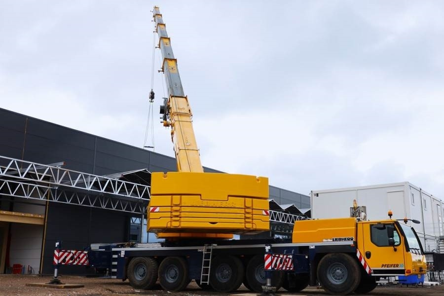 Liebherr LTM1250-5.1 Dutch Registration, Paragraph 70, 10x6 - Maastikukraana: pilt 1 Liebherr LTM1250-5.1 Dutch Registration, Paragraph 70, 10x6 - Maastikukraana: pilt 1