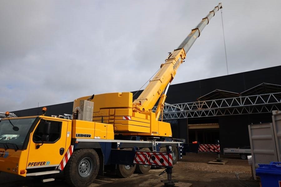 Liebherr LTM1250-5.1 Dutch Registration, Paragraph 70, 10x6 - Maastikukraana: pilt 2 Liebherr LTM1250-5.1 Dutch Registration, Paragraph 70, 10x6 - Maastikukraana: pilt 2