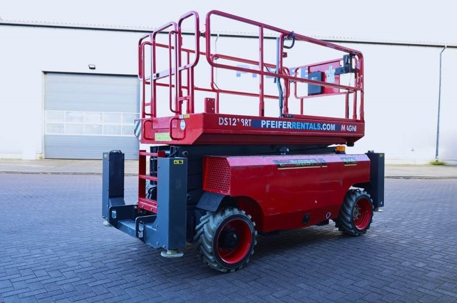 Magni DS1218RT Valid inspection, Diesel, 4x4 Drive, 12m - Käärlift: pilt 2 Magni DS1218RT Valid inspection, Diesel, 4x4 Drive, 12m - Käärlift: pilt 2