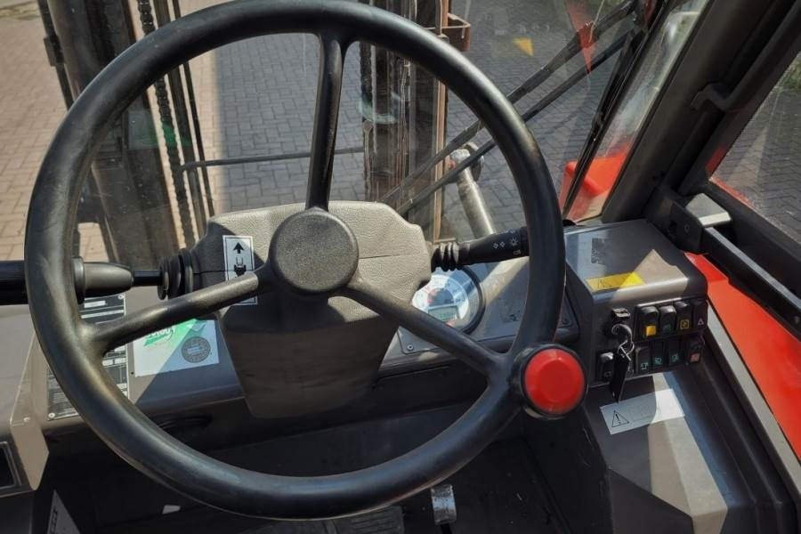 Manitou M30-4 Valid Inspection, *Guarantee, Diesel, 4x4 Dr - Ebatasasel maastikul kohanduv kahveltõstuk: pilt 4 Manitou M30-4 Valid Inspection, *Guarantee, Diesel, 4x4 Dr - Ebatasasel maastikul kohanduv kahveltõstuk: pilt 4
