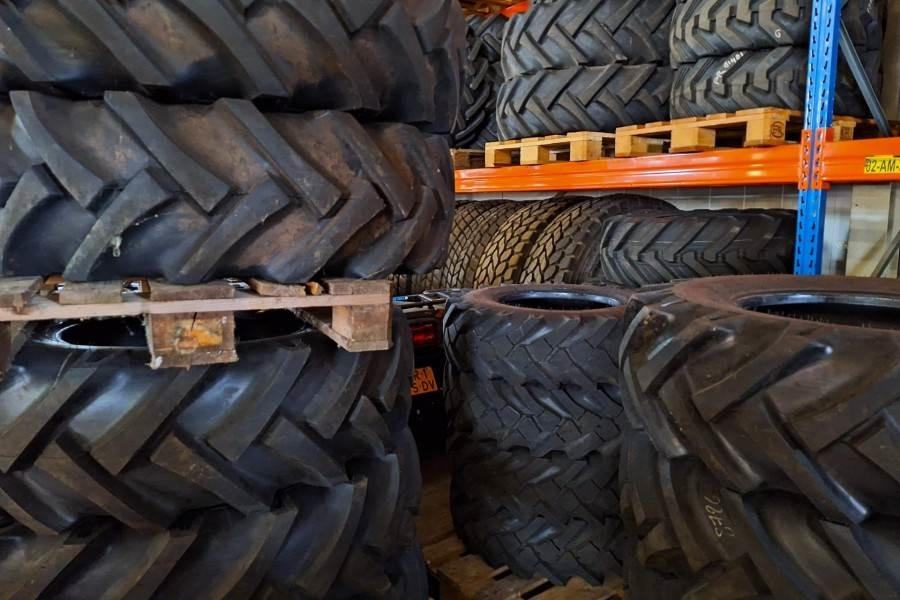 Manitou M30-4 Valid inspection, *Guarantee! Diesel, 4x4 D - Ebatasasel maastikul kohanduv kahveltõstuk: pilt 5 Manitou M30-4 Valid inspection, *Guarantee! Diesel, 4x4 D - Ebatasasel maastikul kohanduv kahveltõstuk: pilt 5