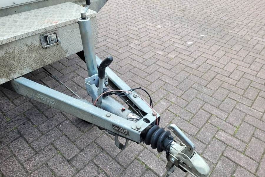 Saris PL1827 2 Axel Trailer  - Auto järelhaagis: pilt 5 Saris PL1827 2 Axel Trailer  - Auto järelhaagis: pilt 5