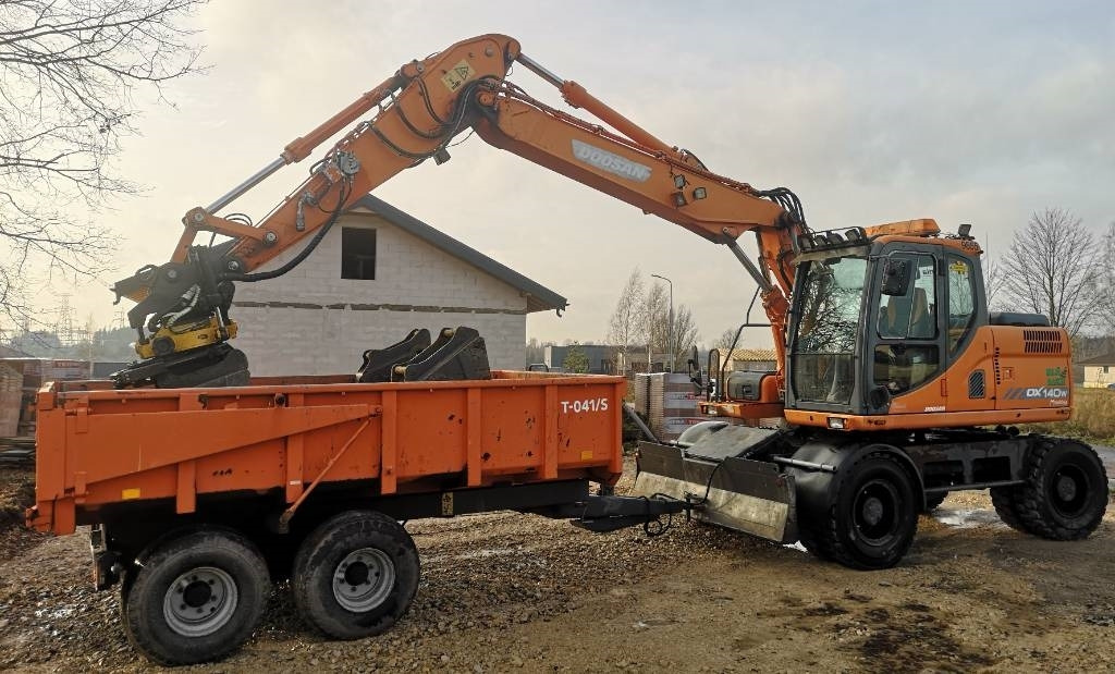 Ratastel ekskavaator Doosan Dw 140: pilt 6