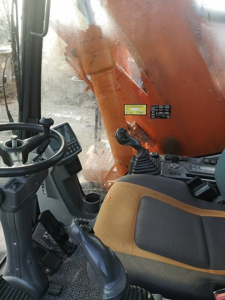 Ratastel ekskavaator Doosan Dw 140: pilt 10