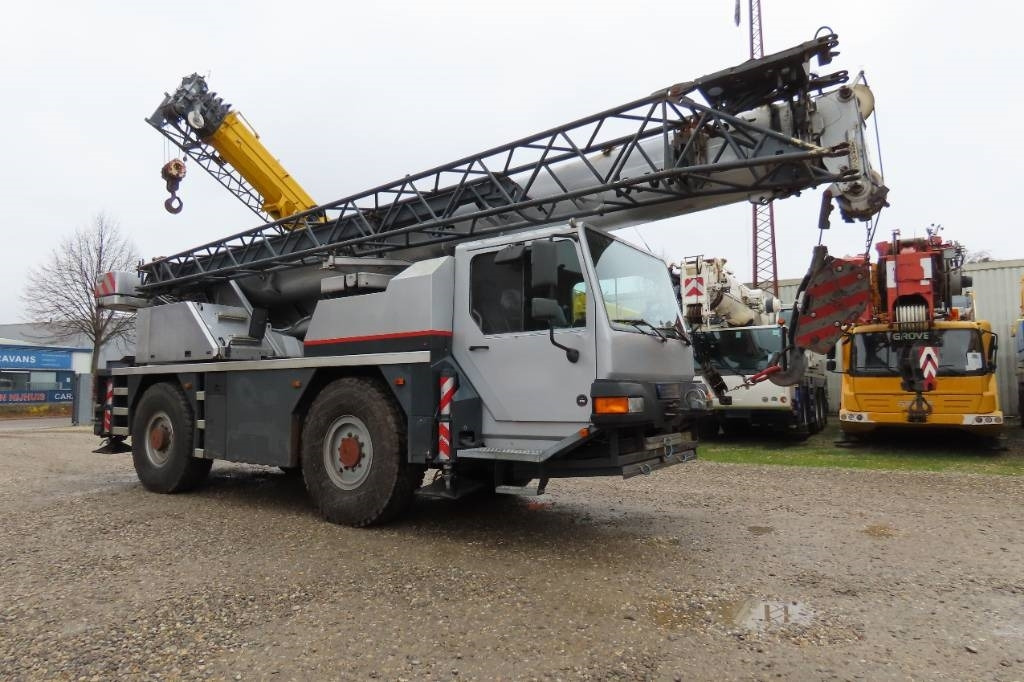 Liebherr LTM 1030/2 - Maastikukraana: pilt 2 Liebherr LTM 1030/2 - Maastikukraana: pilt 2