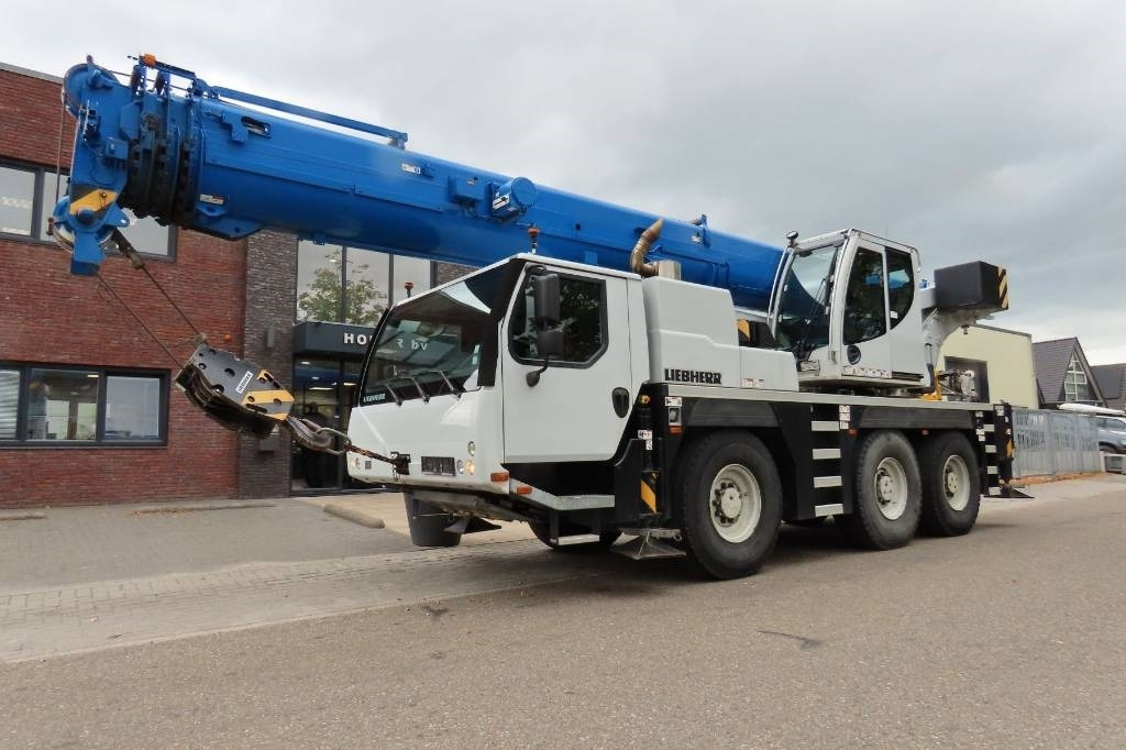 Liebherr LTM 1050-3.1 - Maastikukraana: pilt 1 Liebherr LTM 1050-3.1 - Maastikukraana: pilt 1