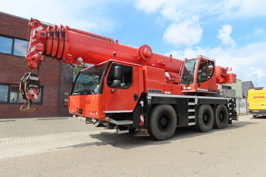 Liebherr LTM 1055-3.2 - Maastikukraana: pilt 1 Liebherr LTM 1055-3.2 - Maastikukraana: pilt 1