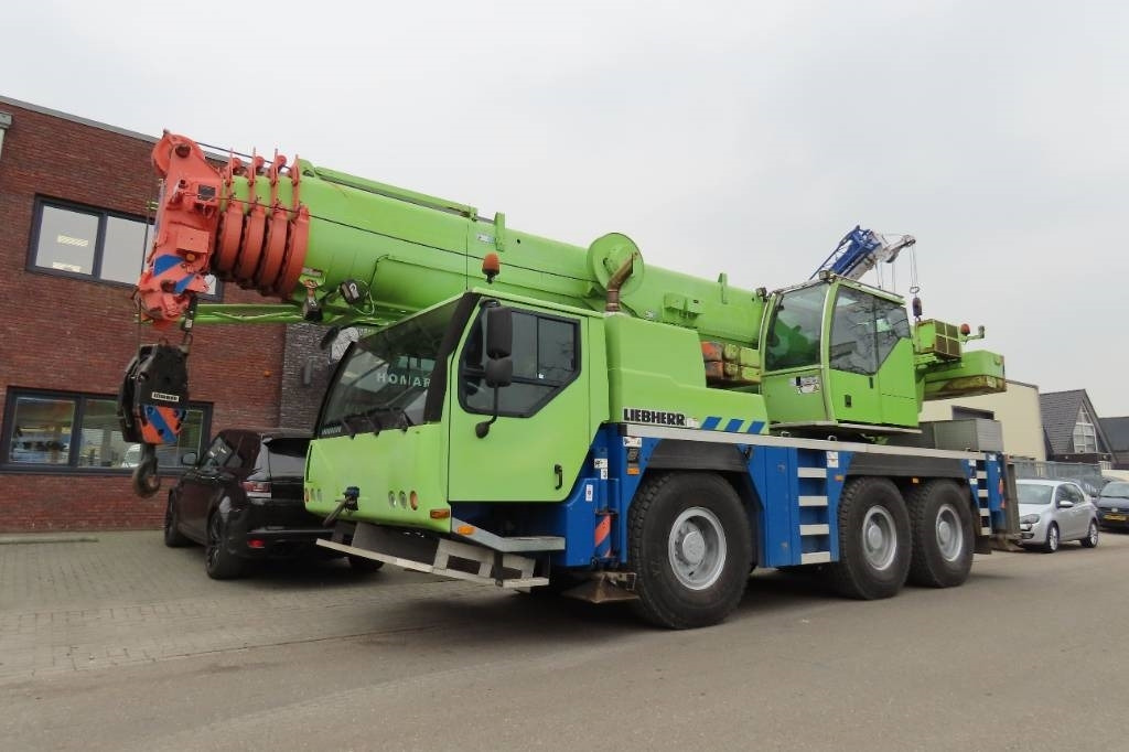 Liebherr LTM 1055-3.2 - Maastikukraana: pilt 1 Liebherr LTM 1055-3.2 - Maastikukraana: pilt 1