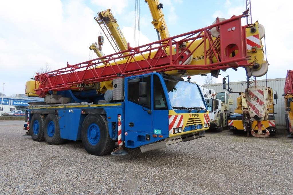 Terex Demag AC 50-1 - Maastikukraana: pilt 2 Terex Demag AC 50-1 - Maastikukraana: pilt 2