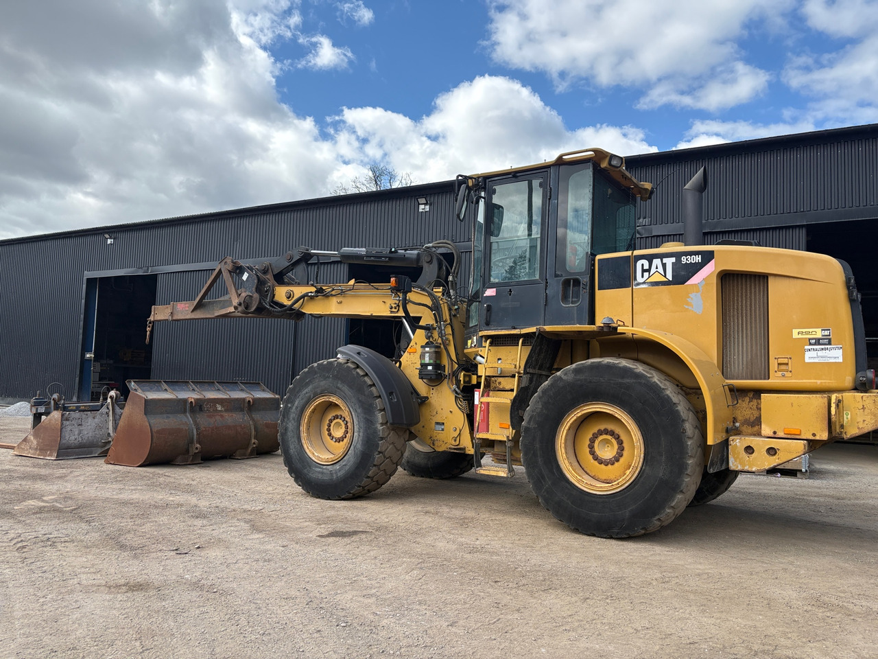 CAT 930H - Rataslaadur: pilt 1 CAT 930H - Rataslaadur: pilt 1