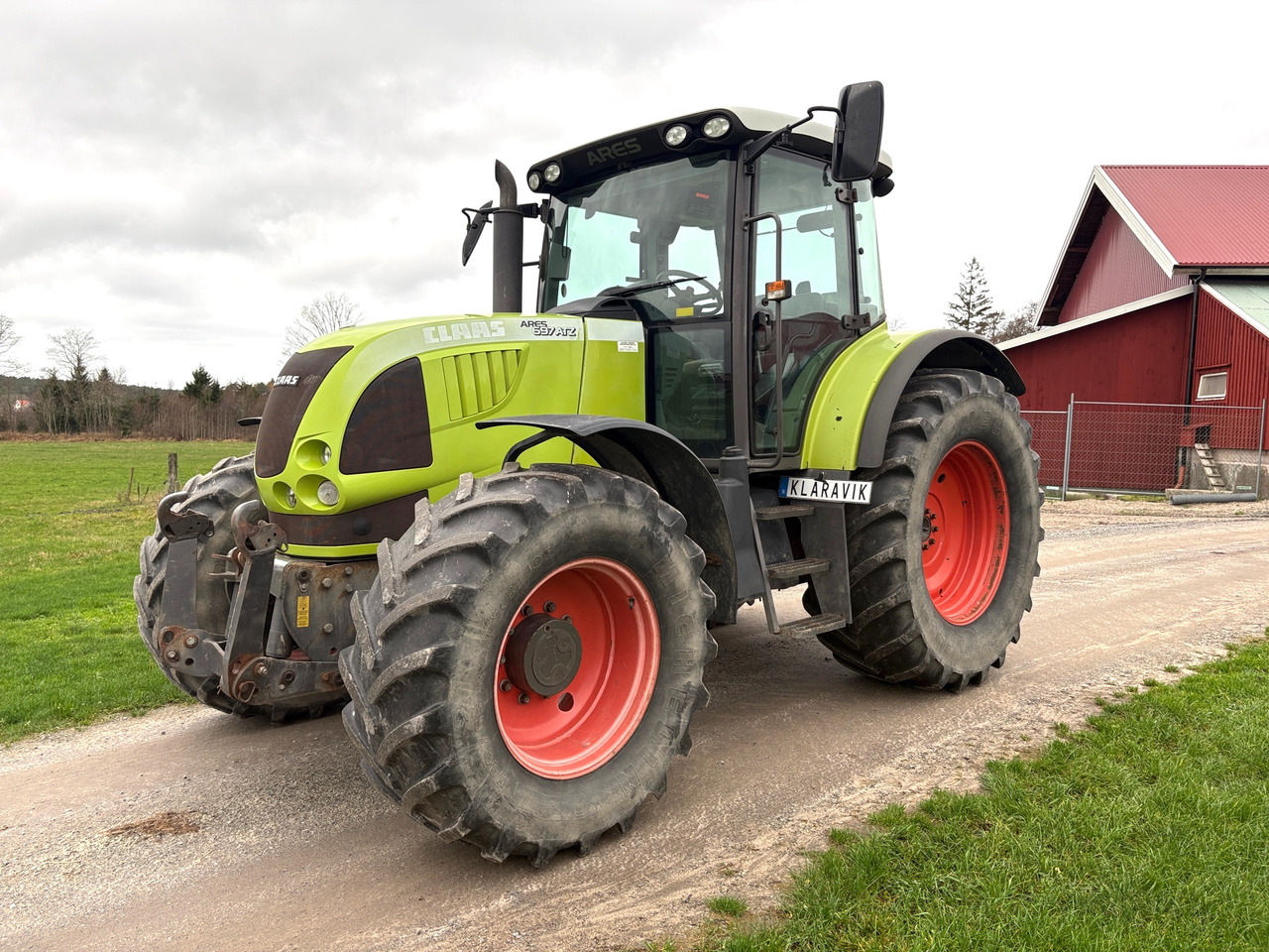 Claas Ares 697 ATZ - Traktor: pilt 1 Claas Ares 697 ATZ - Traktor: pilt 1