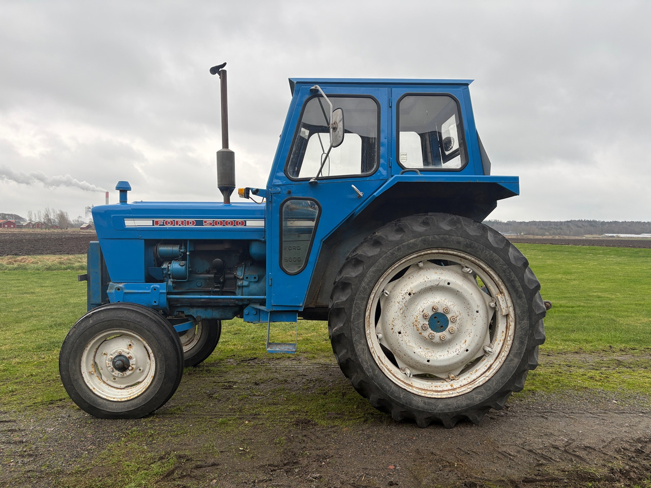 Ford 5000 - Traktor: pilt 1 Ford 5000 - Traktor: pilt 1