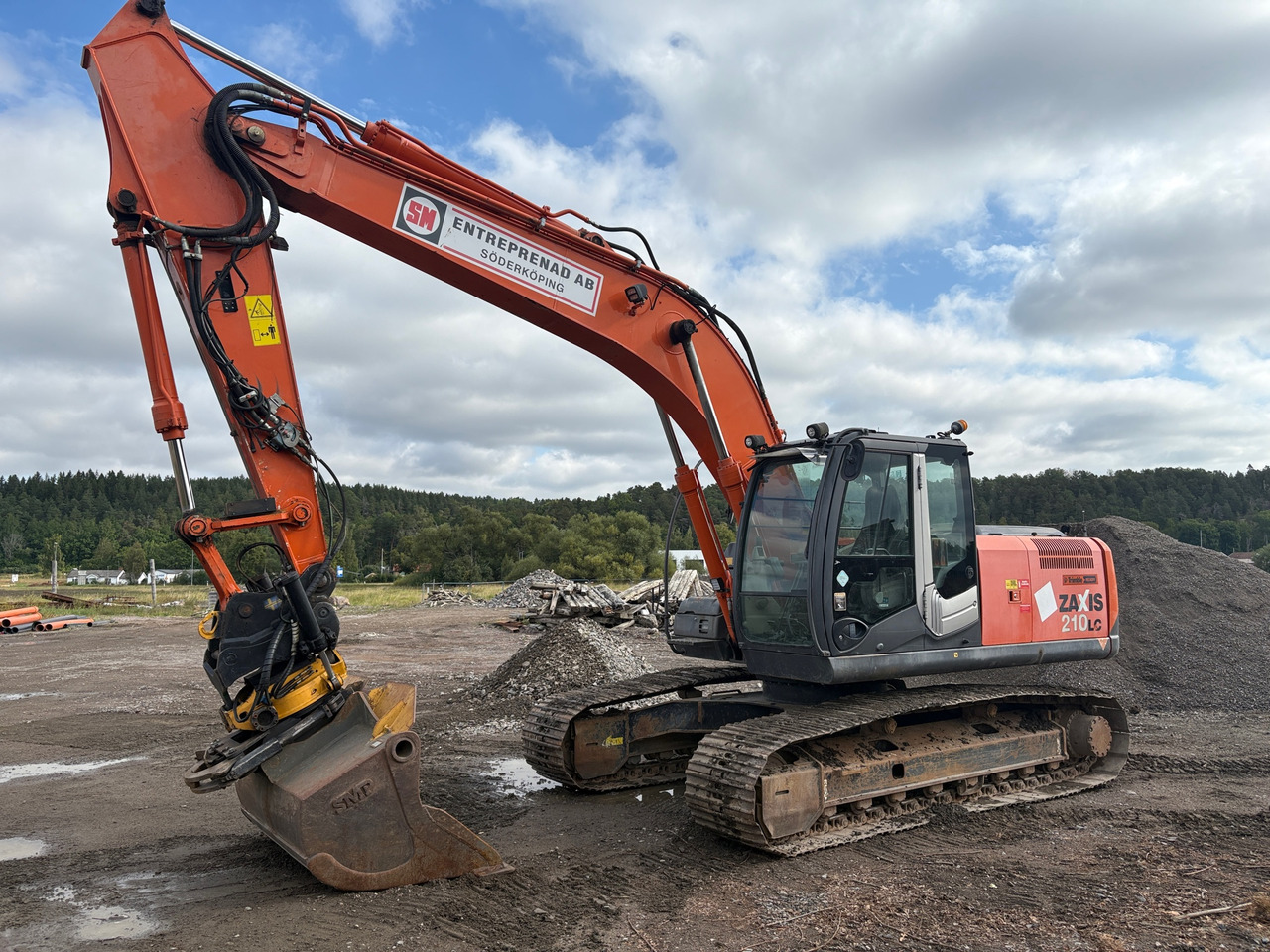 Hitachi ZX210LC-3 - Ekskavaator: pilt 1 Hitachi ZX210LC-3 - Ekskavaator: pilt 1