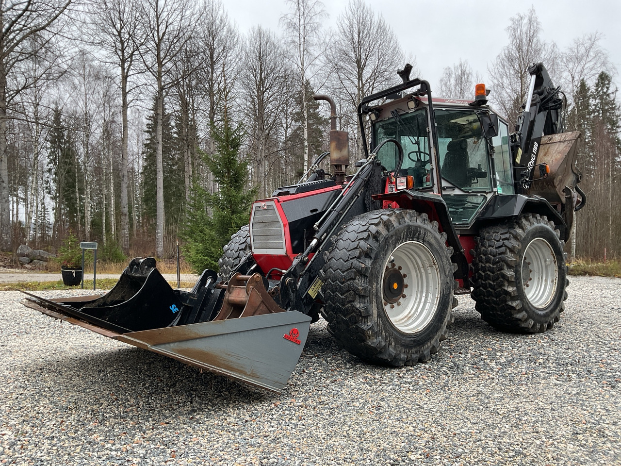 Huddig 1160 - Ekskavaator-laadur: pilt 1 Huddig 1160 - Ekskavaator-laadur: pilt 1