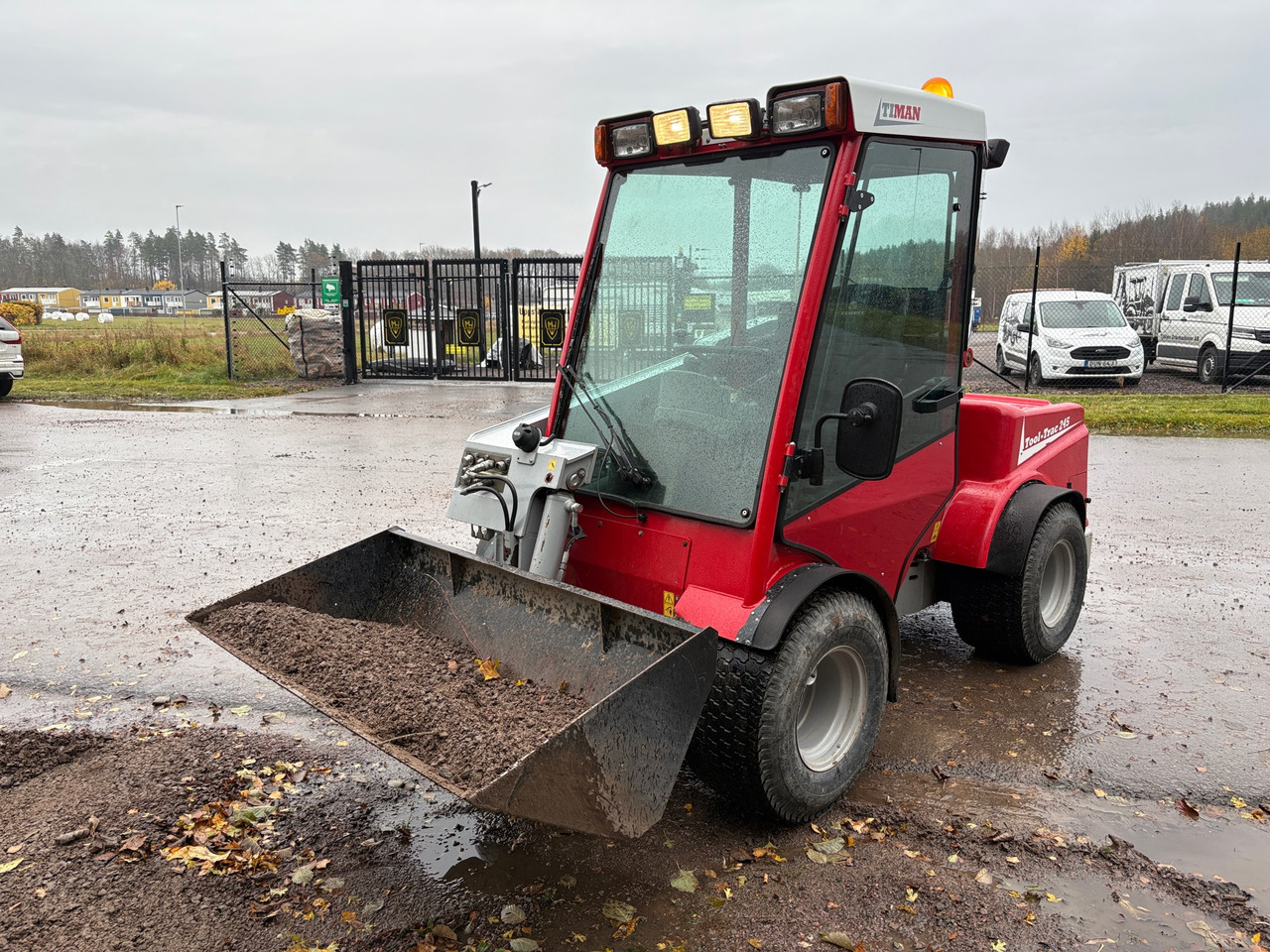 Tool-Trac 245 - Kommunaal-/ Erisõiduk: pilt 1 Tool-Trac 245 - Kommunaal-/ Erisõiduk: pilt 1