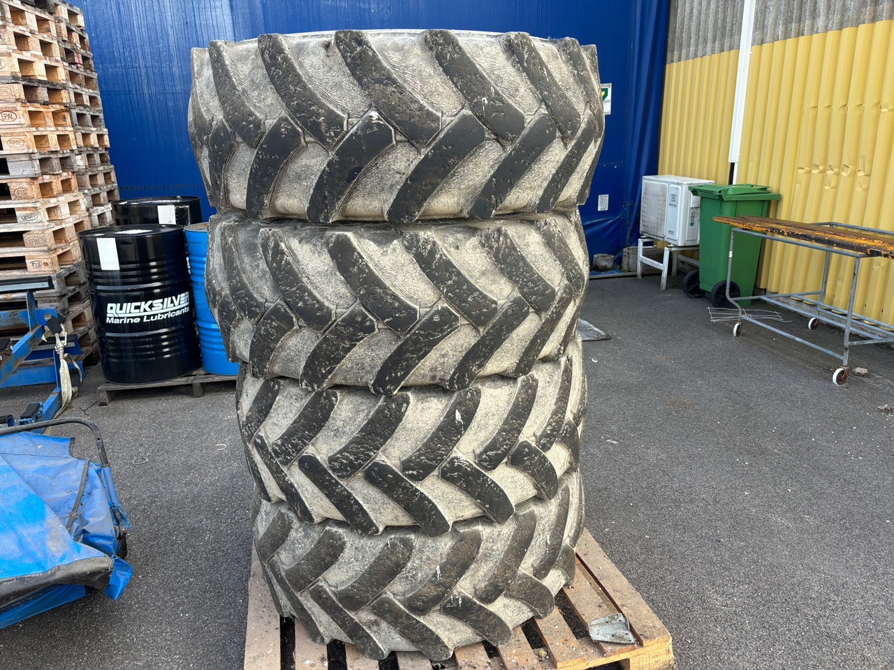 Mitas 405/70-24 - Rehv - Ehitusmasinad: pilt 1 Mitas 405/70-24 - Rehv - Ehitusmasinad: pilt 1
